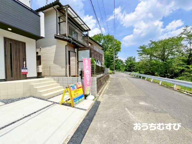 春日井市高蔵寺町3期(全1棟)の前面道路含む現地写真
