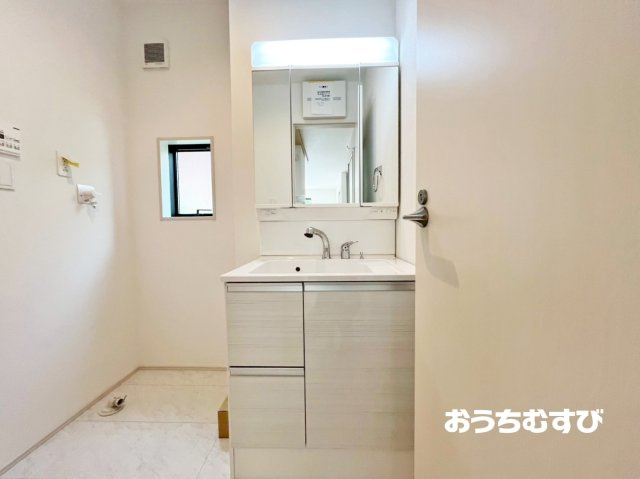 春日井市高蔵寺町3期(全1棟)の独立洗面台