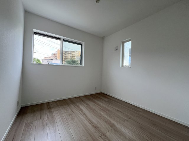 福生市福生　新築戸建全3棟の洋室|5帖