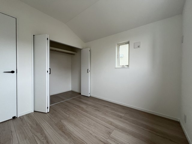 福生市福生　新築戸建全3棟の洋室|4.5帖