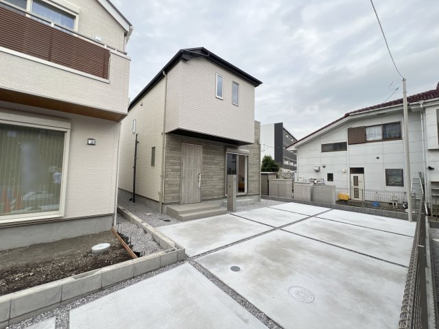 福生市福生　新築戸建全3棟の外観|並列駐車2台可！！