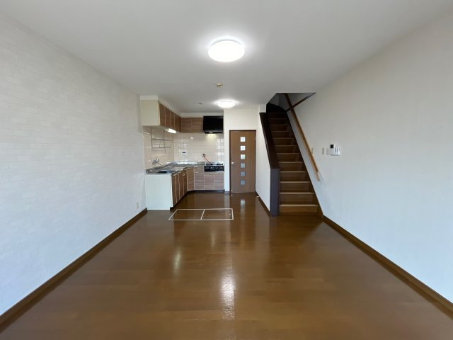 マウントビレッジ大池台の居間・リビング