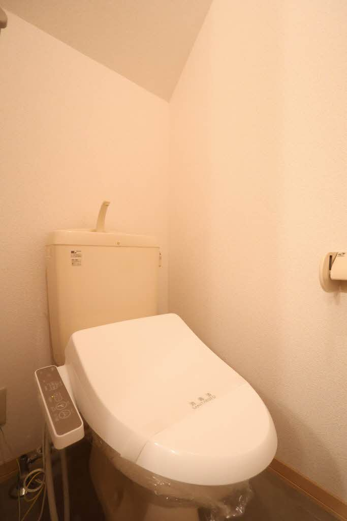 ファミール高須のトイレ|ゆったりとした空間のトイレです