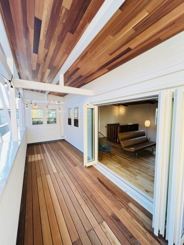 Beach Style House in茅ヶ崎のバルコニー