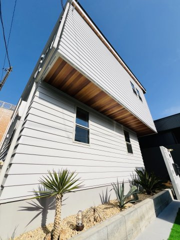 Beach Style House in茅ヶ崎の外観|辻堂・茅ヶ崎エリアに、まるで西海岸を感じさせるスタイリッシュな新築が登場。