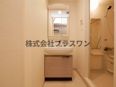 【独立洗面台】 | プレサンスOSAKA DOMECITY ワンダー