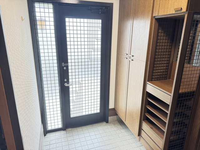 焼津市　三ケ名　中古住宅　４SLDKの居間・リビング