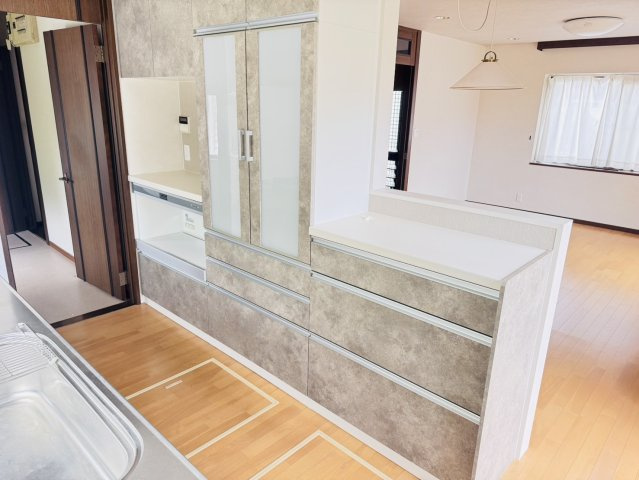 焼津市　三ケ名　中古住宅　４SLDKのキッチン