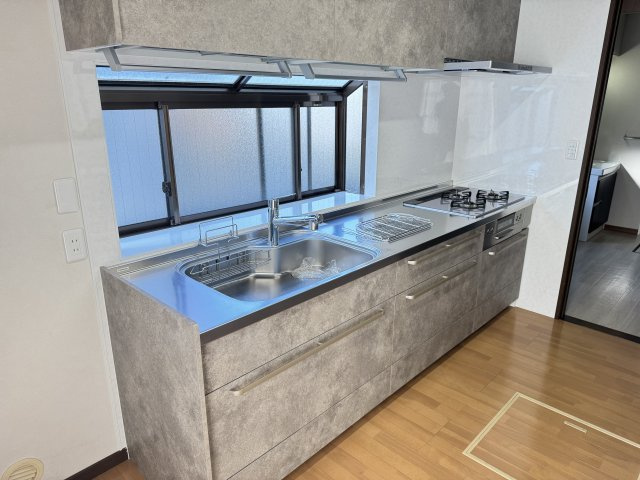 焼津市　三ケ名　中古住宅　４SLDKのキッチン