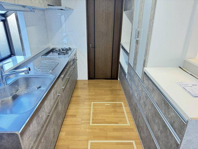 焼津市　三ケ名　中古住宅　４SLDKのキッチン