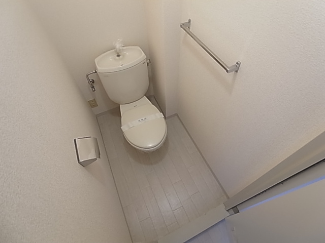 神戸市須磨区妙法寺字菅ノ池のアパートのトイレ