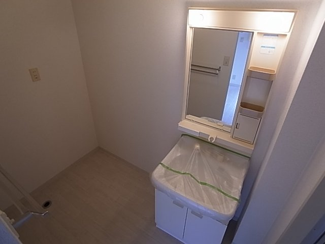 神戸市須磨区妙法寺字菅ノ池のアパートの洗面所