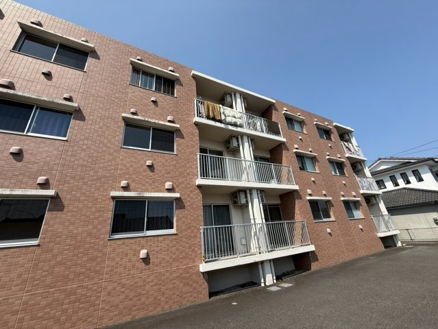 鹿児島県指宿市一棟マンションの外観