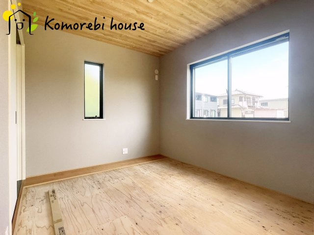 鴻巣市宮前　新築一戸建て　セレクト花水木　A号棟の和室|明るい和室です