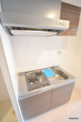 Luxe新大阪SOUTH　仲介手数料無料のキッチン