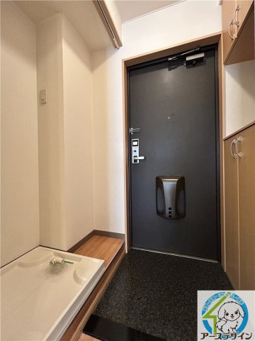 デフィーメゾンの玄関|※類似部屋