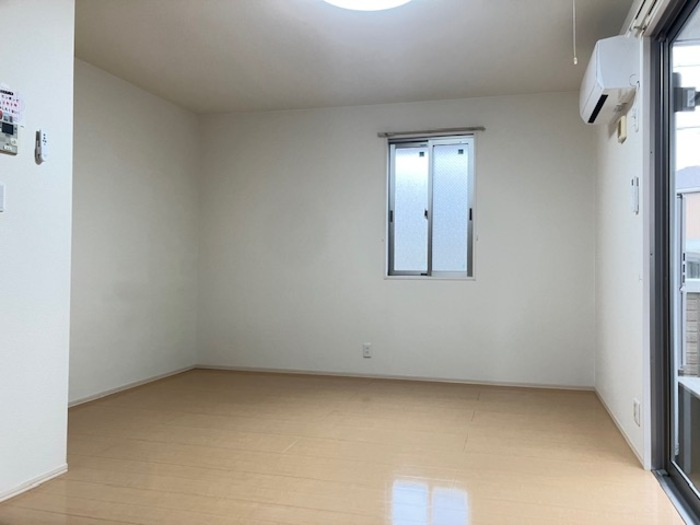 オンリーワン古新開の居間・リビング