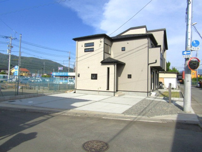 【駐車場】 | ブルーミングガーデン甲府市里吉4丁目　1号棟 | 駐車場です