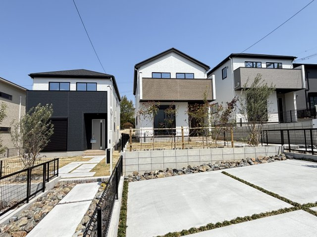 Terrechez天白区土原2期｜名古屋市の戸建ならホームアップの駐車場|並列2台駐車可能