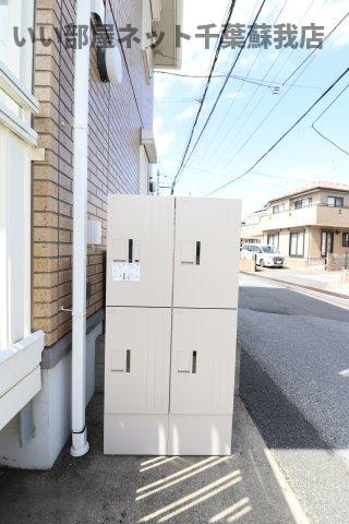 サンラルゴⅡのエントランス|宅配ボックスがあると、自分の時間を有効活用できますね！