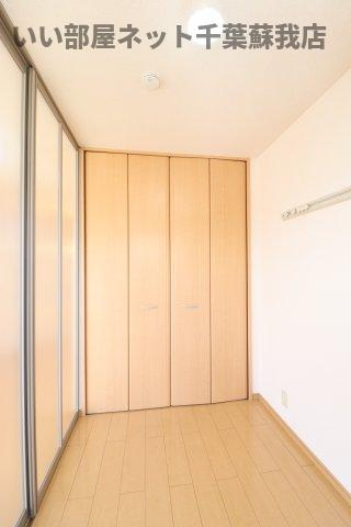 サンラルゴⅡの洋室|きれいな洋室です