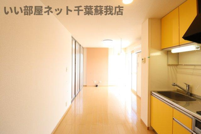 サンラルゴⅡの居間・リビング|使いやすい居間です