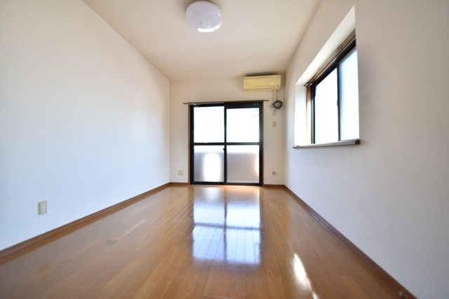 コーポPIERの居間・リビング