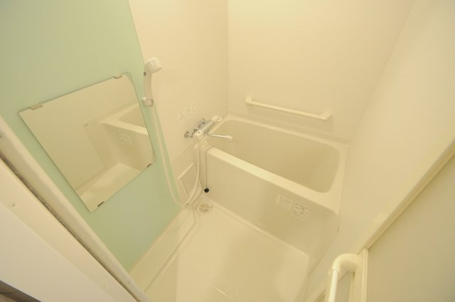 レオネクストフローラ鈴蘭台の浴室|浴室乾燥機付きのお風呂