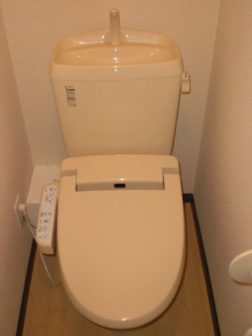 レオネクストフローラ鈴蘭台のその他|温水洗浄便座付きトイレ