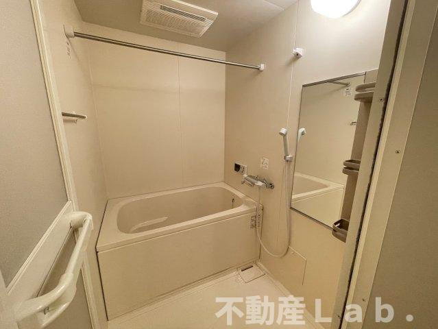 エミスフェールの浴室