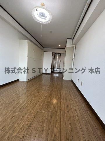 仲介手数料０円！クリーンあらたまの居間・リビング