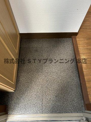 仲介手数料０円！クリーンあらたまの玄関