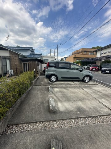 ボアソルテ平芝の駐車場