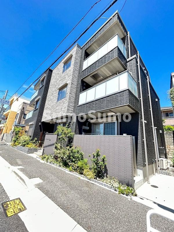 ラヴィベール国玉の外観