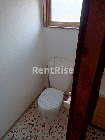 泉借家のトイレ