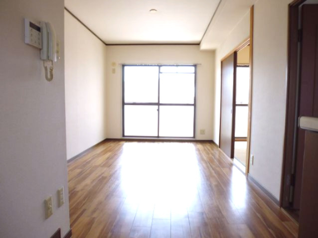 ポートパレの居間・リビング