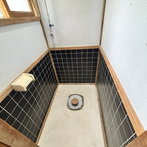 登別美園町3丁目24-11戸建てのトイレ