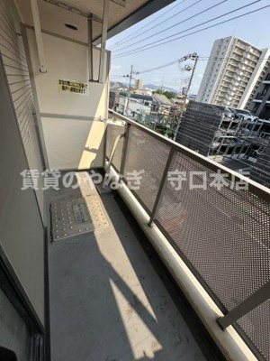 【バルコニー】 | メゾンサーバン