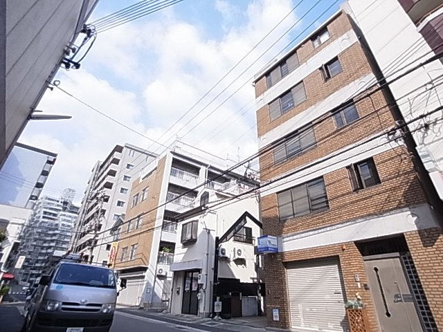 神戸市兵庫区中道通１丁目の賃貸マンションの外観