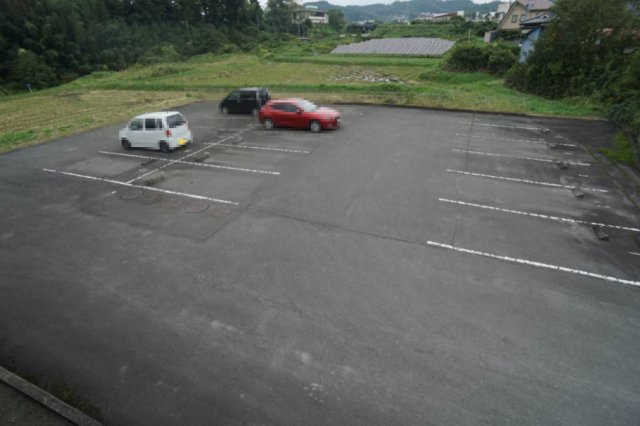 SKハイツの駐車場