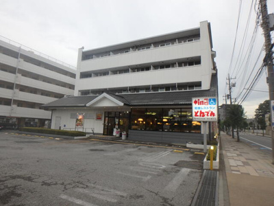 【駐車場】 | 一二三ハウス | 和食レストランとんで…まで140m