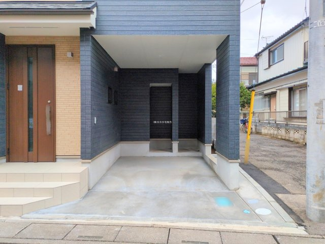 富士見市鶴瀬東２丁目の新築一戸建の駐車場