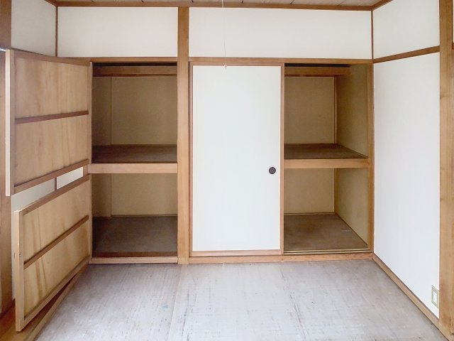 コーポ麻生1号棟　の収納