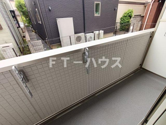 千葉市花見川区南花園１丁目のアパートのバルコニー