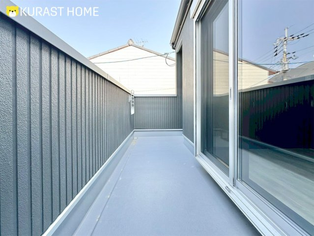 京都市伏見区久我御旅町　新築戸建のバルコニー