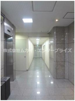 神鋼建設ビルディングのロビー|毎日通るロビーはこのようになっています