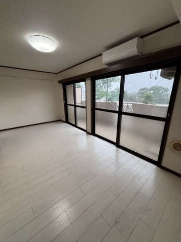 ヴィラ　カターラの居間・リビング