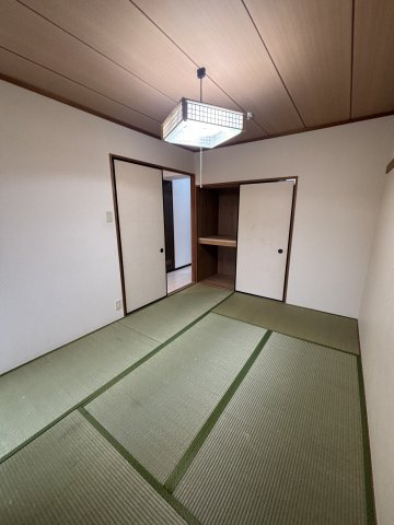 ヴィラ　カターラの和室