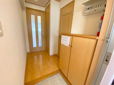 【玄関】 | メゾン上原Ⅱ | ※別部屋の写真です、現状優先になります