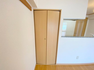 【洋室】 | メゾン上原Ⅱ | ※別部屋の写真です、現状優先になります